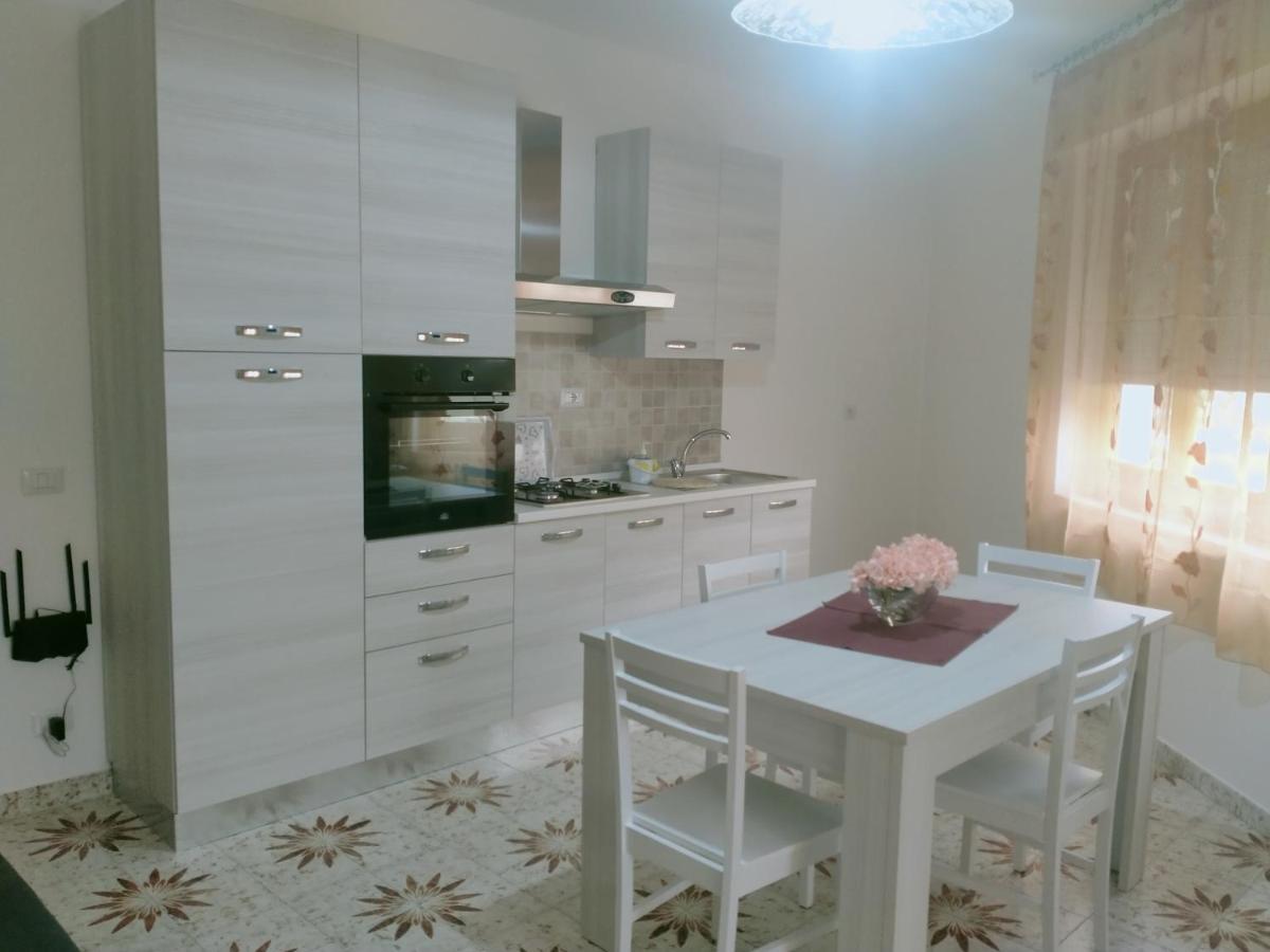 Le Camelie Appartamento Bosa Exterior foto