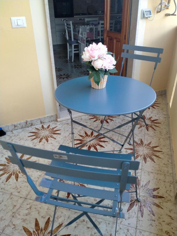 Le Camelie Appartamento Bosa Exterior foto